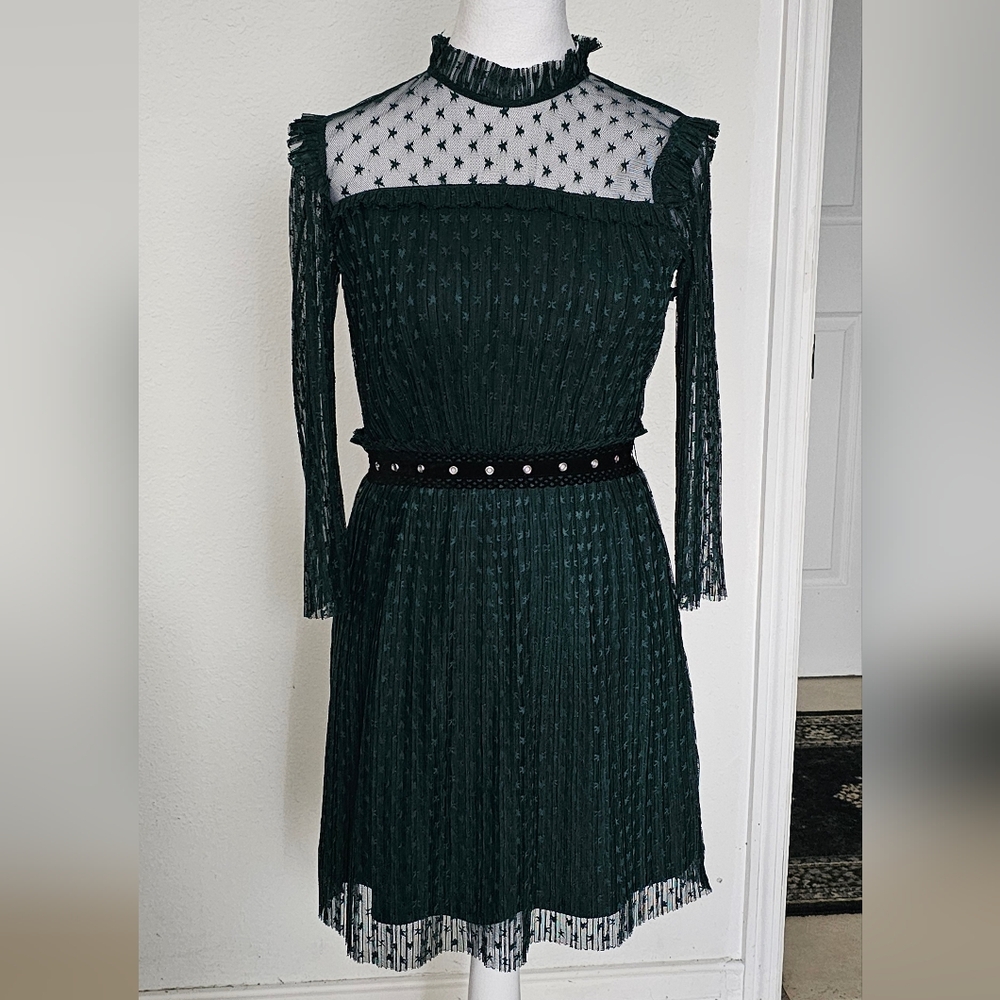 TOPSHOP Elegant Green Pleated Dress Size 4